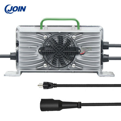 รถกอล์ฟแบบพกพาเครื่องชาร์จแบตเตอรี่ออนบอร์ด 48v 15a เครื่องชาร์จแบตเตอรี่