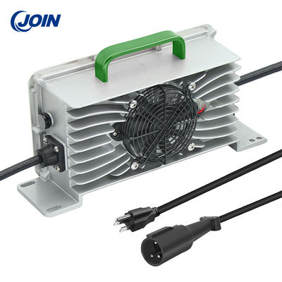 รถกอล์ฟแบบพกพาเครื่องชาร์จแบตเตอรี่ออนบอร์ด 48v 15a เครื่องชาร์จแบตเตอรี่